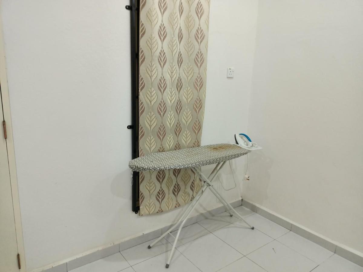 Ummi'S Homestay Kuala Besut Kampong Baru エクステリア 写真